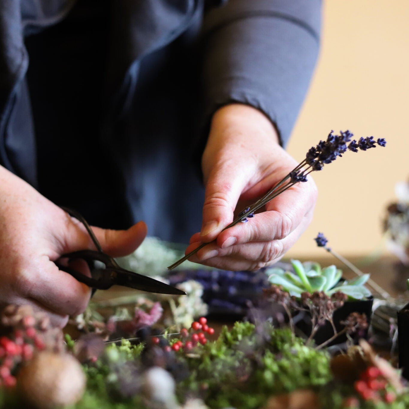 sharlet floral wedding design class
